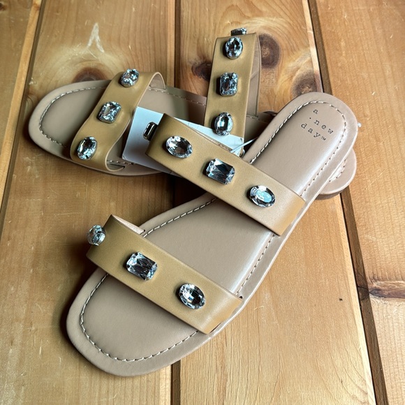 A New Day Brit Tan 2 Band Sandals Rhinestones NWT - Picture 3 of 5